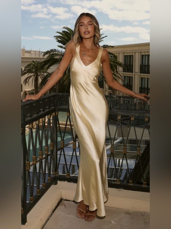 Billy J Dresses & Skirts - NWT Billy J Andie Maxi Dress - Yellow